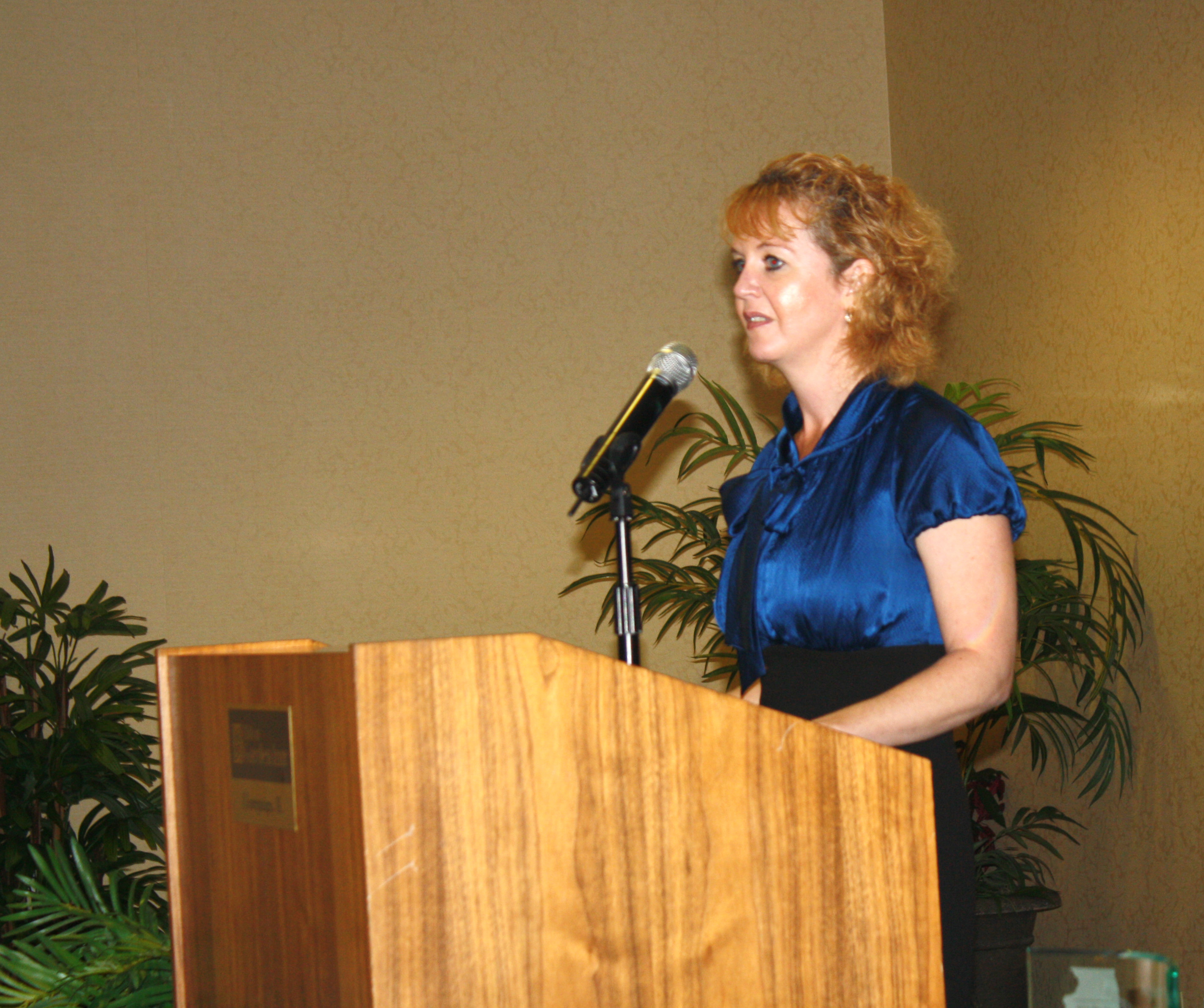 Deb Jacobson of ISTC address the audience Deb Jacobson of ISTC address the audience